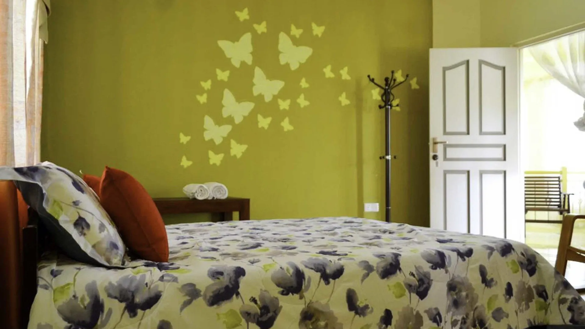 **  Hotel Yoho The Releaf Kandy Sri Lanka